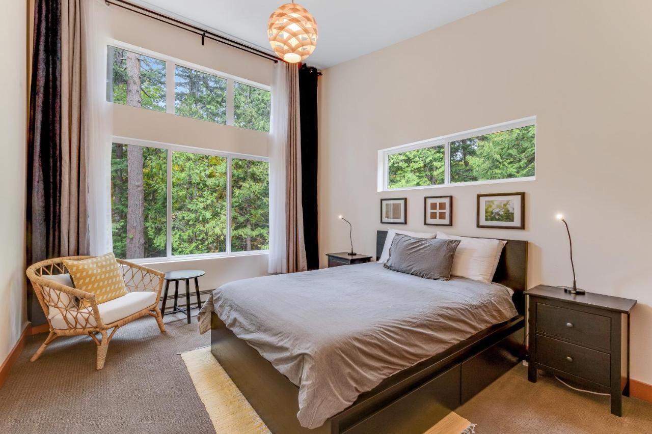 Mckinnis Hill Cabin Eastsound エクステリア 写真